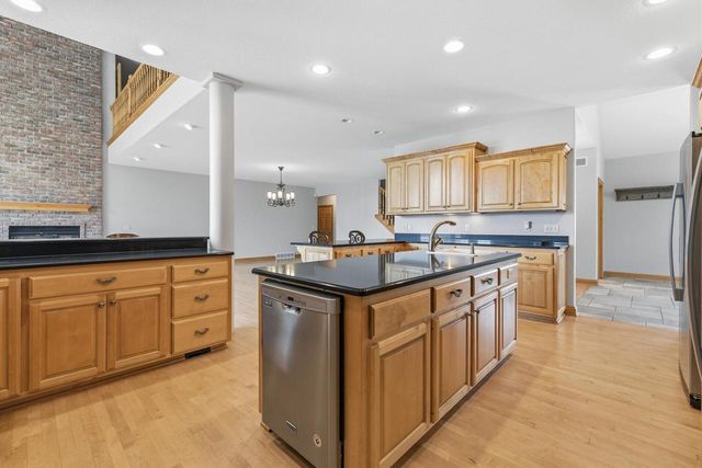 7636 Fairway LANE, West Bend, WI 53090