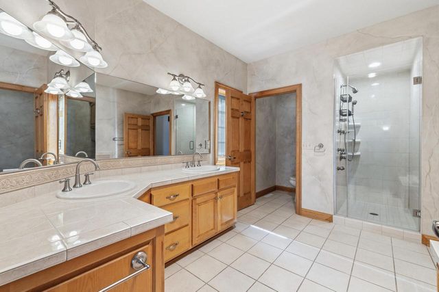 7636 Fairway LANE, West Bend, WI 53090