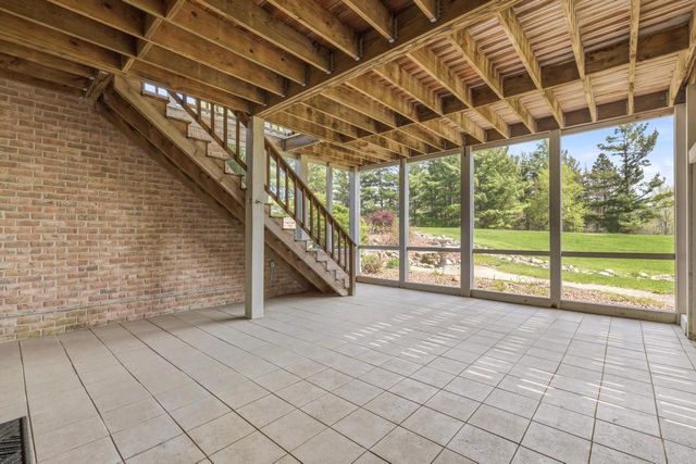 7636 Fairway LANE, West Bend, WI 53090
