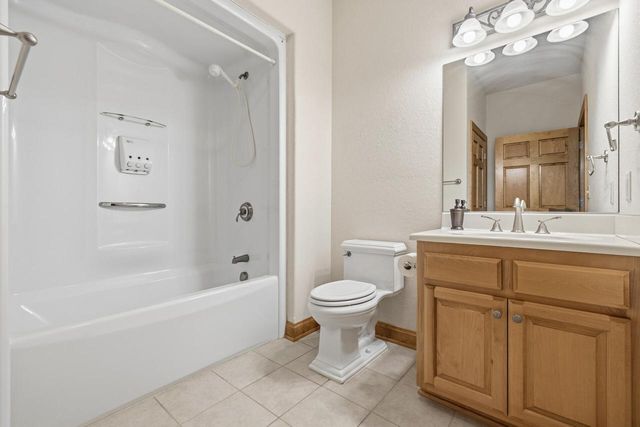 7636 Fairway LANE, West Bend, WI 53090