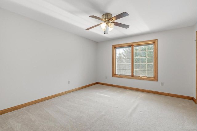 7636 Fairway LANE, West Bend, WI 53090