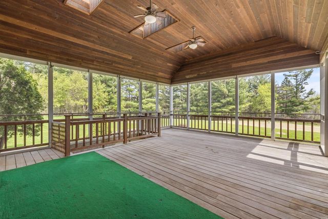 7636 Fairway LANE, West Bend, WI 53090