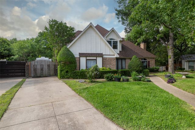 4706 El Brevo Court, Arlington, TX 76017