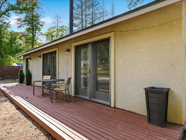 45893 Sutton Dr, Oakhurst, CA 93644