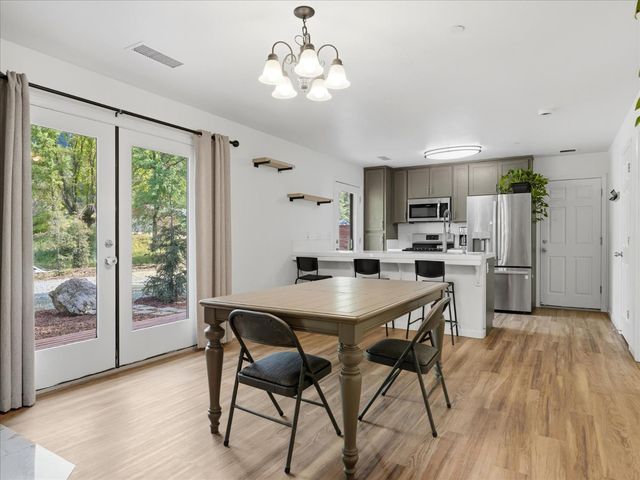 45893 Sutton Dr, Oakhurst, CA 93644