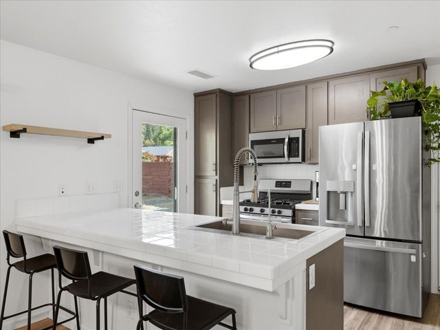 45893 Sutton Dr, Oakhurst, CA 93644