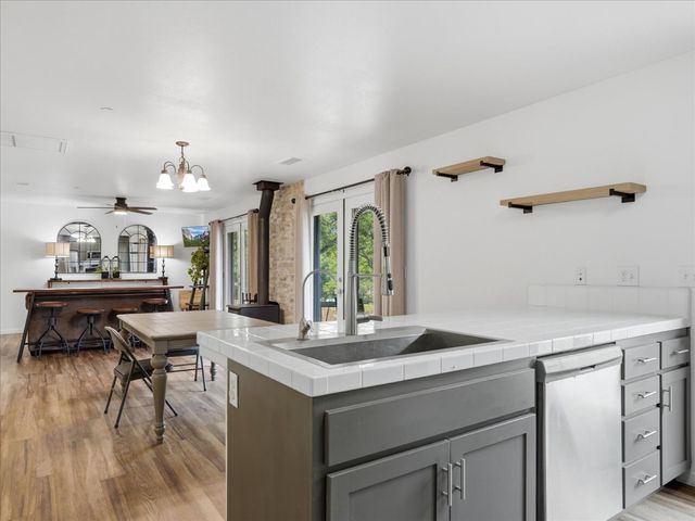 45893 Sutton Dr, Oakhurst, CA 93644