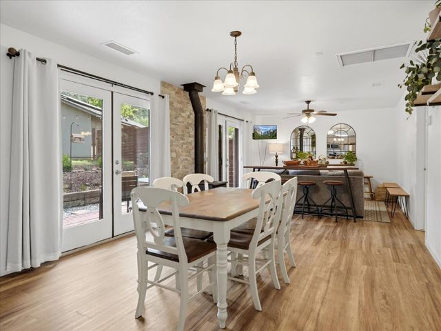 45893 Sutton Dr, Oakhurst, CA 93644