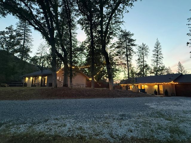 45893 Sutton Dr, Oakhurst, CA 93644