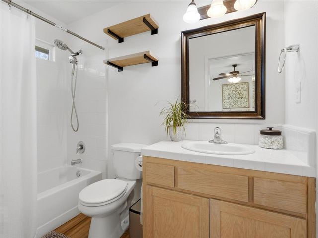 45893 Sutton Dr, Oakhurst, CA 93644
