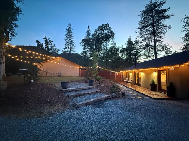 45893 Sutton Dr, Oakhurst, CA 93644