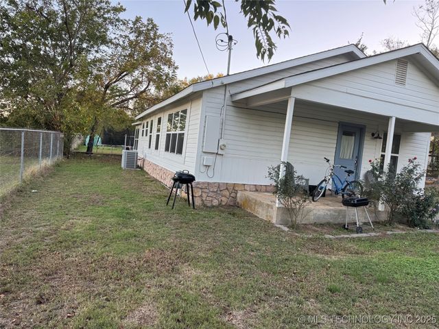 1120 Springdale Road, Ardmore, OK 73401