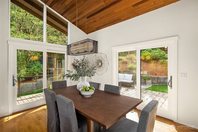 7231 91st Place SE, Mercer Island, WA 98040