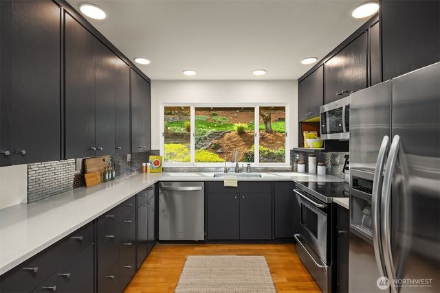 7231 91st Place SE, Mercer Island, WA 98040