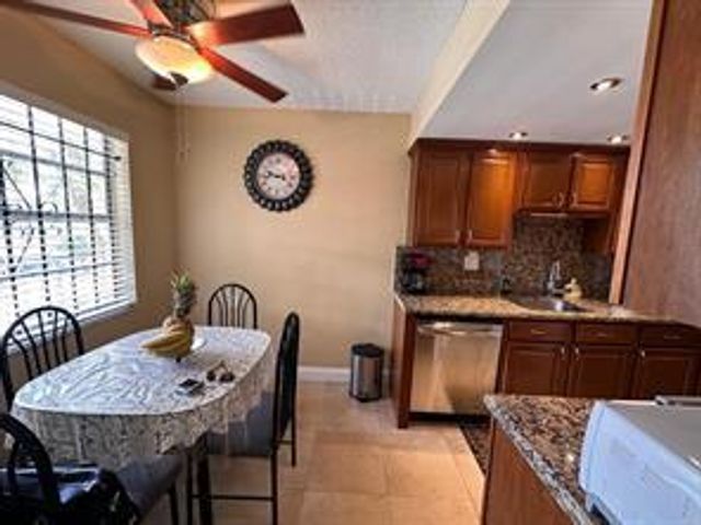 3099 NW 48th Avenue 253, Lauderdale Lakes, FL 33313