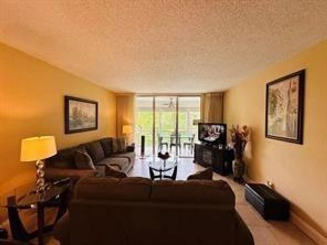 3099 NW 48th Avenue 253, Lauderdale Lakes, FL 33313