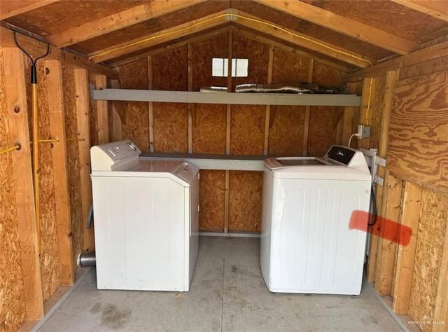 2412 Bobolink W Circle, Palmview, TX 78572