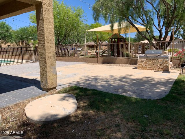 9018 W SUPERIOR Avenue, Tolleson, AZ 85353