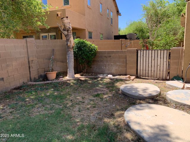 9018 W SUPERIOR Avenue, Tolleson, AZ 85353