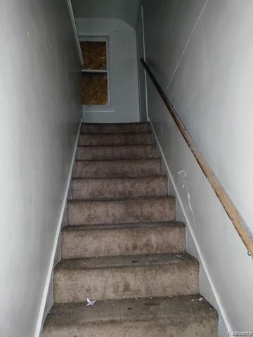 17305 Winston Street, Detroit, MI 48219