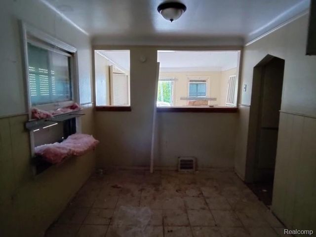 17305 Winston Street, Detroit, MI 48219