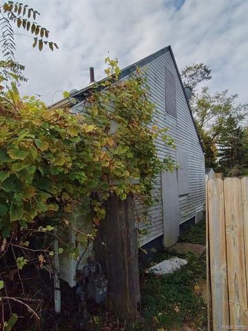 17305 Winston Street, Detroit, MI 48219