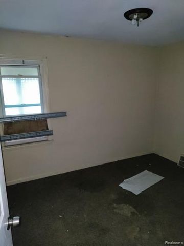 17305 Winston Street, Detroit, MI 48219