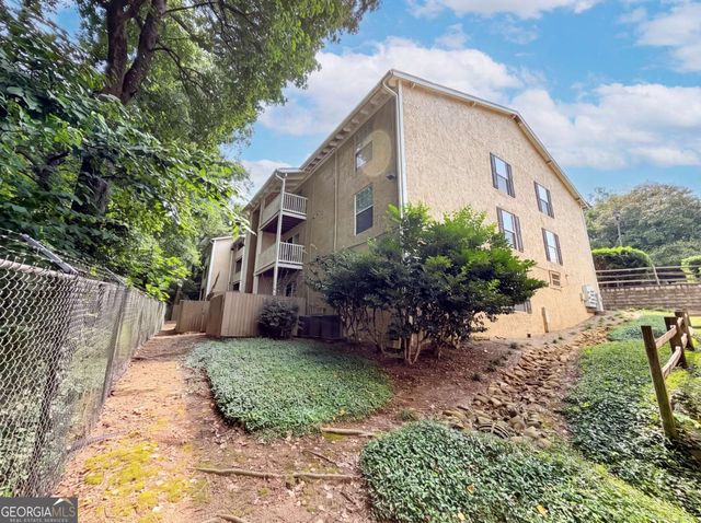 3175 Seven Pines Court 204, Atlanta, GA 30339