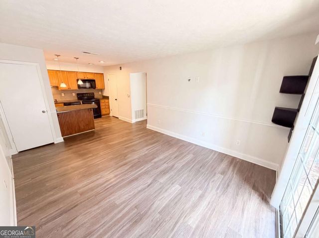 3175 Seven Pines Court 204, Atlanta, GA 30339