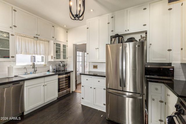 910 W PORTLAND Street, Phoenix, AZ 85007