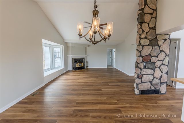 7154 Morse Lake Avenue A, Alto, MI 49302