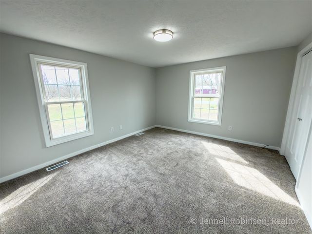 7154 Morse Lake Avenue A, Alto, MI 49302
