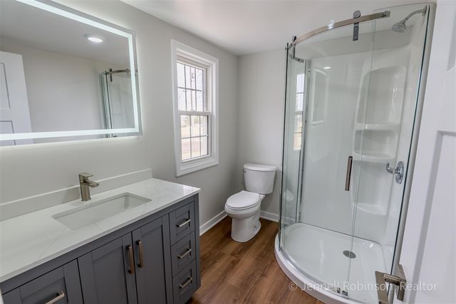7154 Morse Lake Avenue A, Alto, MI 49302