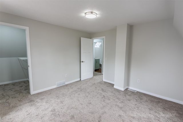 7154 Morse Lake Avenue A, Alto, MI 49302