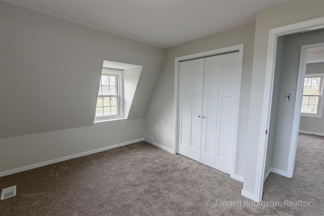 7154 Morse Lake Avenue A, Alto, MI 49302