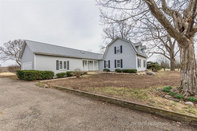 7154 Morse Lake Avenue A, Alto, MI 49302