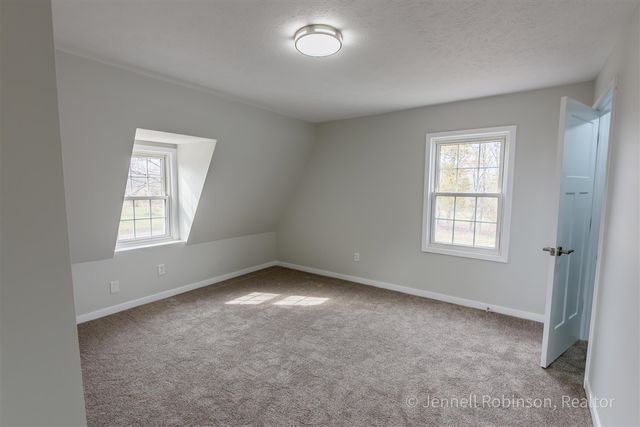 7154 Morse Lake Avenue A, Alto, MI 49302