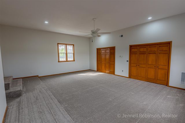 7154 Morse Lake Avenue A, Alto, MI 49302