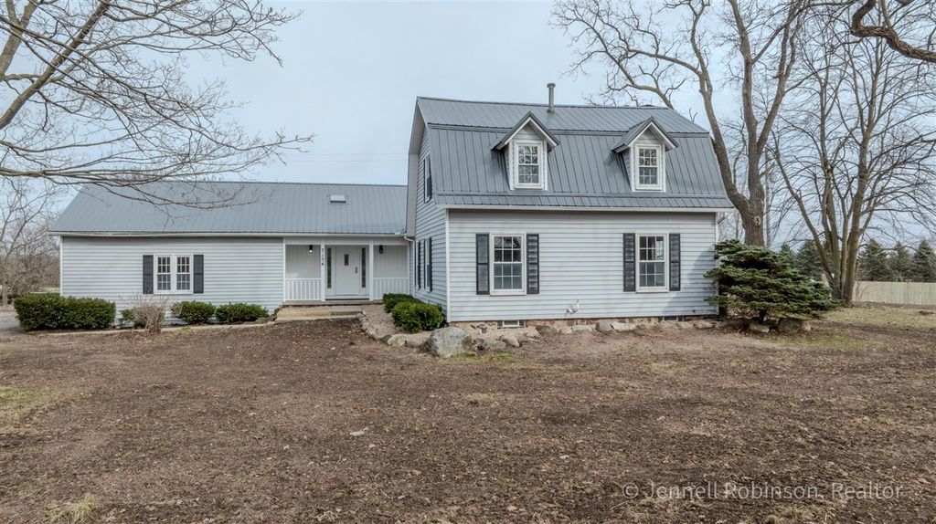 7154 Morse Lake Avenue A, Alto, MI 49302