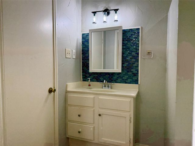 3205 18th Street, Plano, TX 75074