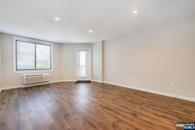 115 Polifly Road 5D, Hackensack, NJ 07601