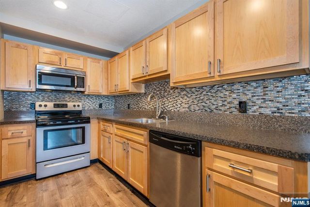 115 Polifly Road 5D, Hackensack, NJ 07601