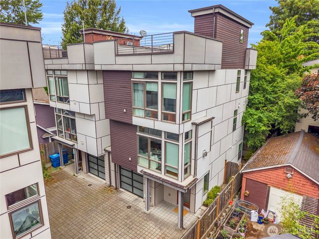 2038 NW 62nd Street, Seattle, WA 98107