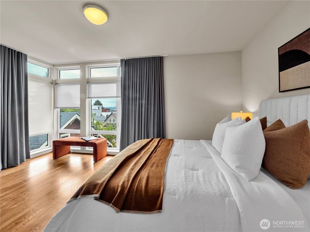 2038 NW 62nd Street, Seattle, WA 98107
