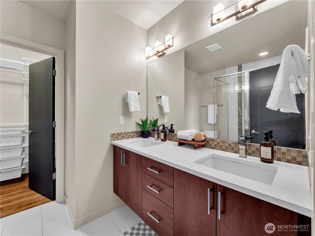 2038 NW 62nd Street, Seattle, WA 98107