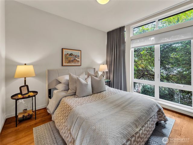 2038 NW 62nd Street, Seattle, WA 98107