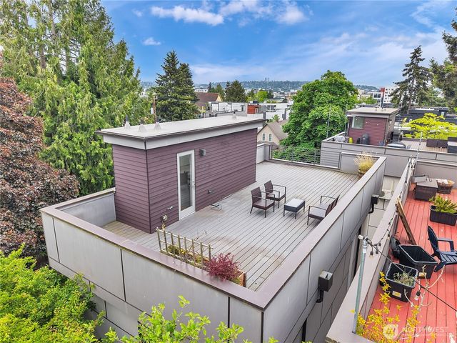 2038 NW 62nd Street, Seattle, WA 98107
