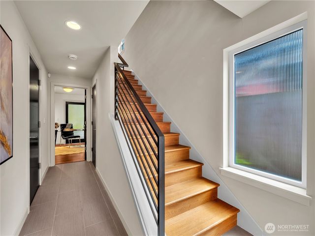 2038 NW 62nd Street, Seattle, WA 98107