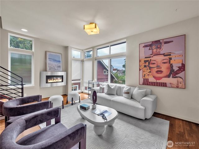2038 NW 62nd Street, Seattle, WA 98107