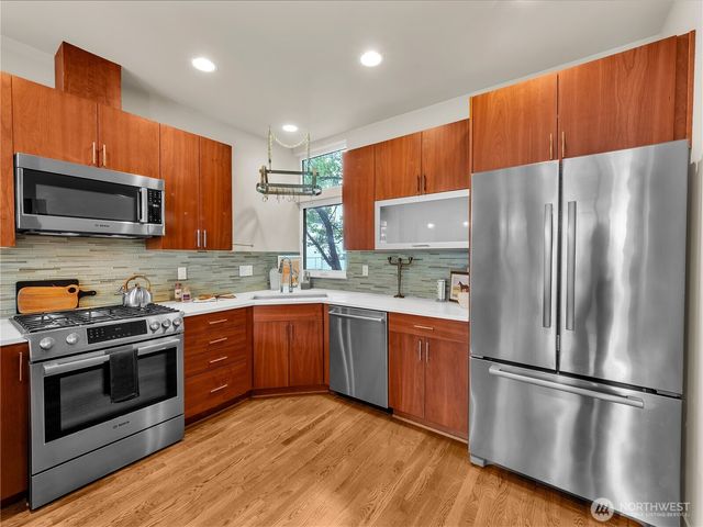 2038 NW 62nd Street, Seattle, WA 98107